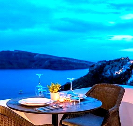 Art Maisons Oia Castle